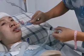 广西小伙明知女友患癌依然娶她，变植物人也不离弃，最终奇迹出现图片