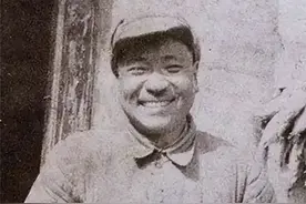 “五面间谍”袁殊：《伪装者》中明楼的原型，身上背负着五重身份图片