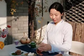 茶人秀秀：喝茶，弹琴，下棋，长安雅士生活图片
