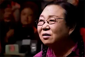 1962年，20岁女知青狠心抛下初恋，52年后老伴去世上节目寻找图片