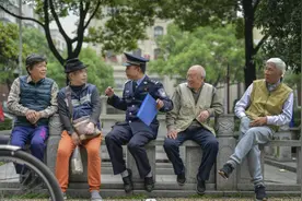 致敬！万家灯火的守护者 | 《长沙晚报》警察节特稿图片