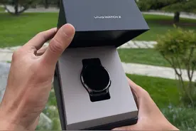 vivo WATCH2将手表与手机融为一体图片