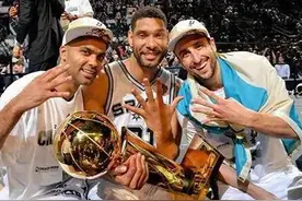 别具一格！吉诺比利、尼克-杨领衔，盘点NBA七大“神经刀”球员图片