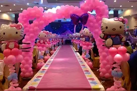 河南夫妇为孩子办满月酒，江苏舅舅随礼5000，看到宴席直呼太豪横图片