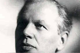 难忘瓦西里，不一样的俄国帅！电影里列宁保镖的经典形象图片