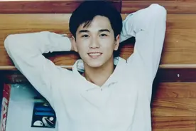 57岁港星路边商演，努力热场观众反应平淡，曾因感情问题丢了事业图片