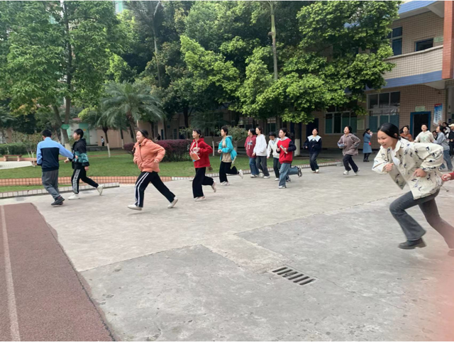 四川省民生研究会新媒体中心-官网