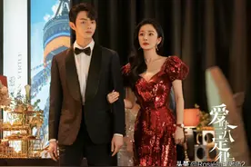 杨幂长腿细腰性感撩人，扁塌肥臀如何变翘臀？先回正骨盆再虐臀图片