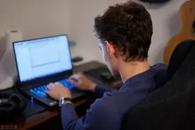 当忙变成盲，盲再变成茫。那么人生就是匆匆忙忙图片