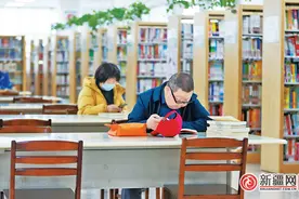 新书上架 阅读分享 乌鲁木齐市图书馆“世界读书日”系列活动精彩纷呈图片