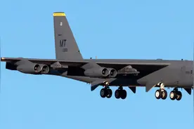 土耳其封锁海峡，美国军舰隔岸观火，B52H核轰逼近黑海，自取其辱图片