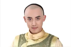 还记得《新还珠格格》里的永琪吗？他头发竟变成这样？图片