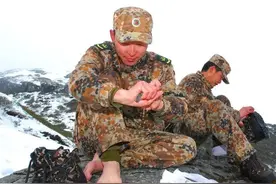 我们早期轻量化冬季作战服装的探索图片