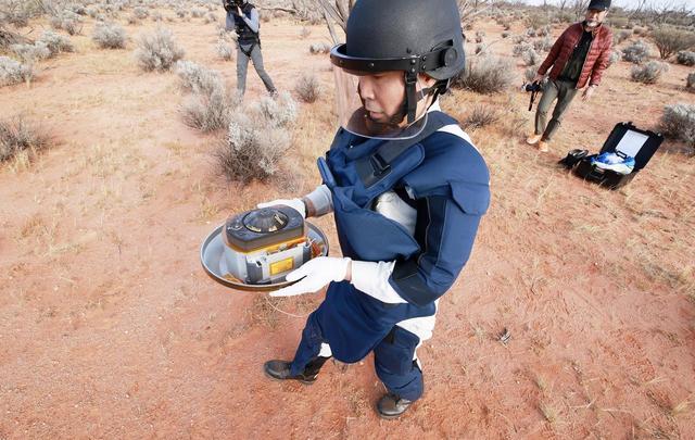人类首次！日本在小行星上发现氨基酸，有什么启示？