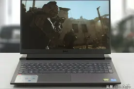 戴尔 G15 5520 拆机：三个 M.2 PCIE 固态硬盘插槽图片