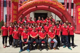 庆阳兰布衫服装有限公司招聘缝纫技工20名图片