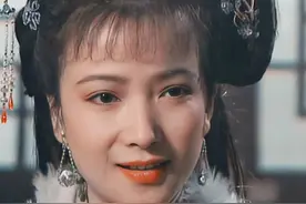 “古装第一美人”何晴，4次给港台女星当绿叶，却次次都艳压女主图片