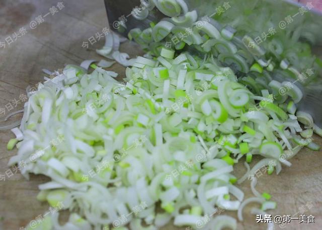 爱吃黄豆酱不用买，2种老配方教会你，不晒不发酵，夹馍吃真香