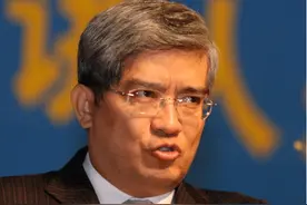 郎咸平：“白嫖”廖洁晶3年，现与前妻合作，给小三扣上900万债务图片