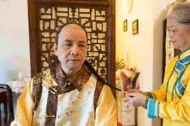 他自称多尔衮十世孙：为保皇室血脉不娶汉女，向国家索要故宫祖产图片