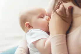 哺乳妈妈乳房上有白泡，能用针挑破吗？图片