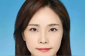 文旅内卷新高度，美貌和实力担当，官场的清流，三种语言无缝衔接图片
