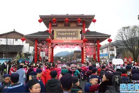 多图直击！沉浸式体验布依年，贵阳龙井“村晚”好热闹图片