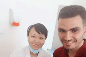 留住“中国神针”，阿尔及利亚青年泽鲁居伊的“中医梦”图片