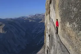 30张让你肾上腺素飙升的图，第一张就腿软了…图片