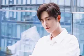 与黄晓明离婚后，baby度过首个生日，扯下了多少明星的遮羞布？图片