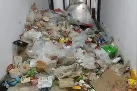 太揪心，郑州富士康员工徒步返乡有何隐情，留守员工讲述厂区现状图片
