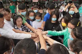 渭南2.9万余名考生参加高考 愿他们落笔生花 圆梦今夏图片