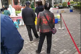 震惊！全网诸多孩子开始向医护人员跳感谢舞引发剧烈争议图片