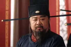 宋朝的官帽上为何有两根长翅？了解用途后不得不夸，赵匡胤真聪明图片