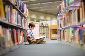哈佛大学：研究50年，未来有出息的孩子，父母都做到了这一点图片