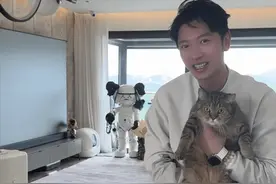 香港男星晒深圳近2千万豪宅！有四房三厕大露台，意外暴露将当爸图片