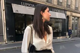 有一种气质穿搭叫“半裙+衬衣”，知性大方，优雅到骨子里图片