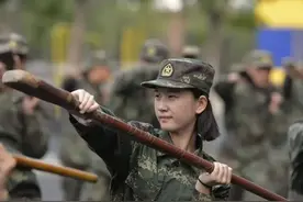 “定向培养军士”开始招生，专科提前批可报，但还有两个条件图片