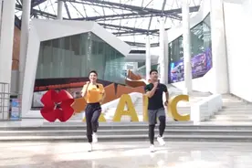 提高免疫力，专业健身教练带你居家动起来图片