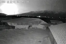 青海地震前1秒强光闪耀地平线，瞬间照亮半边天空：科普就是巨大化学反应图片