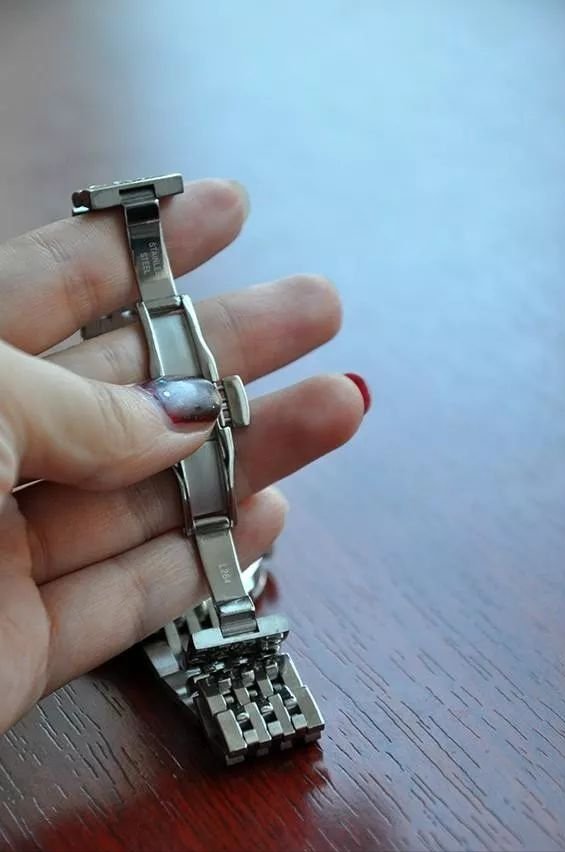 �����ֱ��ĸ�ϵ����ã�����������ĸ���