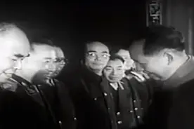李先念官至国家主席，战功不亚于十大元帅，为何1955年未获授衔？图片