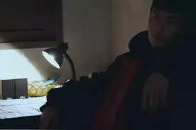 喜欢iu李知恩的第3天，今天追我的大叔图片