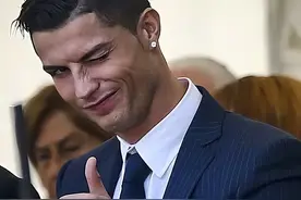 37岁C罗也太帅了：穿西装温文尔雅，穿私服立体有型，不愧是巨星图片