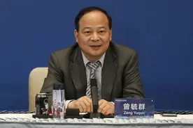 “卷王”宁德时代，强制躺平图片