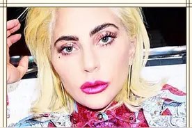 lady gaga终于正常了一回，穿休闲风携男友买饮料，运动装暴露身高图片