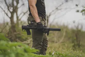 史密斯-韦森：手枪式折叠卡宾枪，方便轻巧的同时还能保证威力！图片