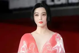 范冰冰“肥牛裙”在韩国釜山电影节引发新时尚42岁依然风韵犹存！图片