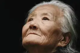 切记：人上了年纪以后，有两件事情不能轻易给子女说，非常有必要图片