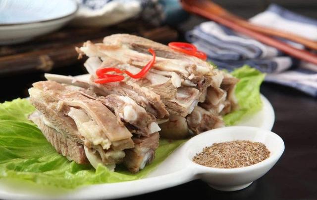 甘肃小吃特产有哪些东西,去甘肃必吃的5道美食,是"甘肃美食之魂",老板